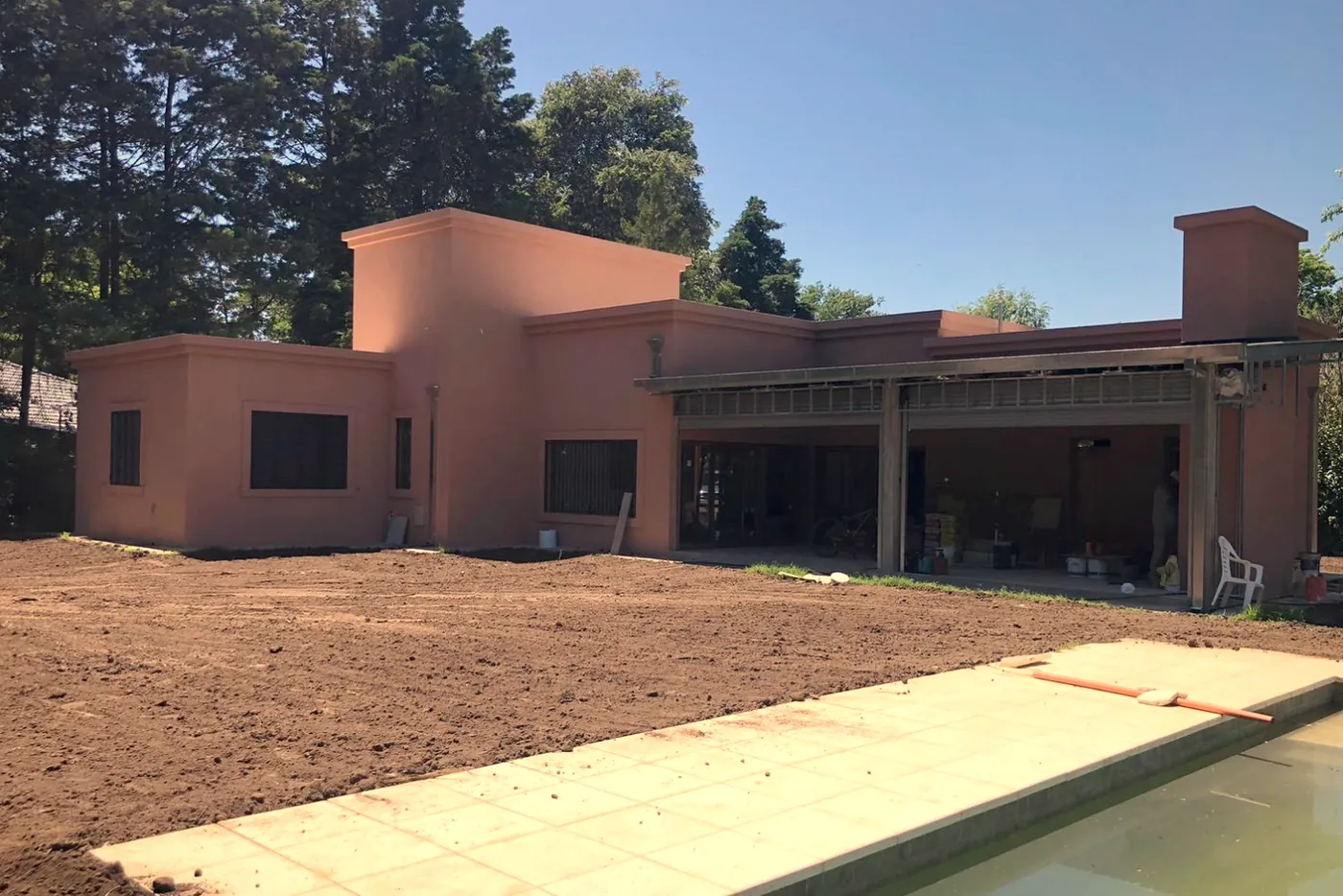 Casa nueva de 240 m² con galería y pileta